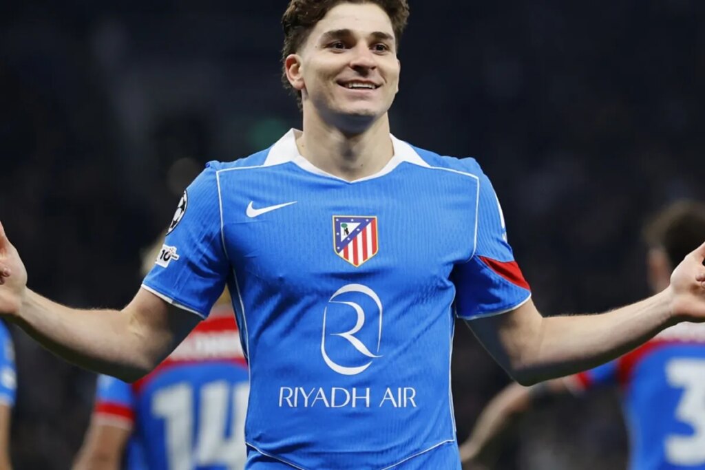 Ten kilos to convince Julian Alvarez