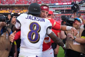 Who follows Patrick Mahomes with the most 5 touchdown passing games among active NFL quarterbacks