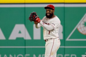 Jo Adell stuns MLB with three unbelievable home run robberies