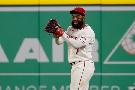 Jo Adell stuns MLB with three unbelievable home run robberies