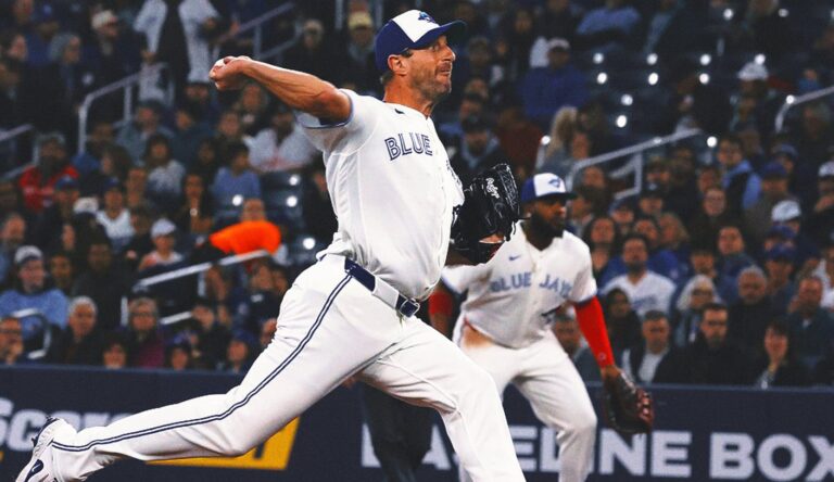 Blue Jays RHP Max Scherzer Leaves Start Against Dodgers After Second Inning