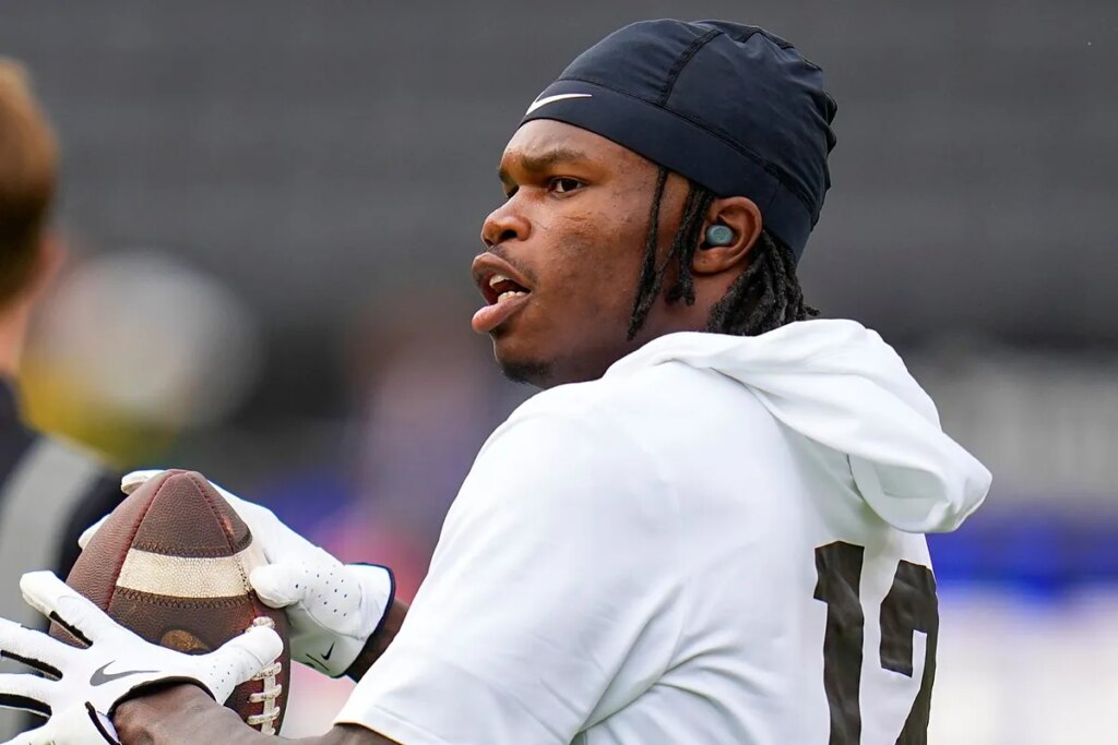 Jaguars limit Travis Hunter as they prepare for his transition