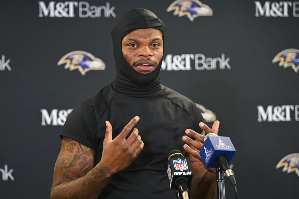 Lamar Jackson has classy response to Patrick Mahomes’ former Chiefs teammate’s fighting words