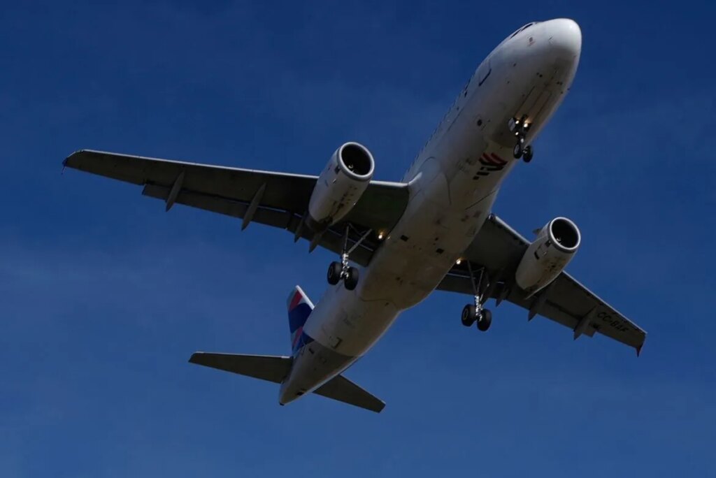 Argentine soccer player arrested on plane over bomb threat before traveling with team