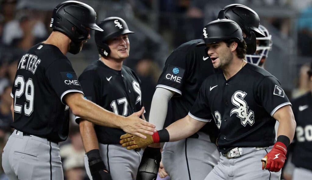 White Sox Stop Nine-Game Bronx Skid With Andrew Benintendi’s Pinch-Hit Grand Slam