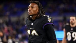 Mike Vrabel: DeAndre Hopkins Considering Joining Patriots’ Coaching Staff