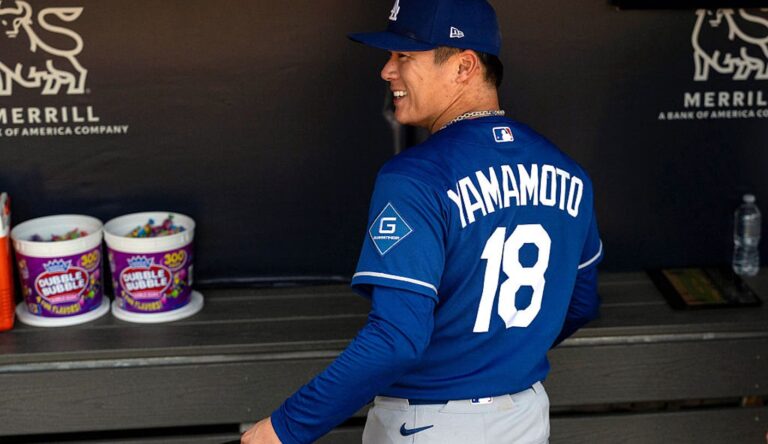 How to Watch MLB Today: Schedule, TV, Streaming for Dodgers-Mets, Mariners-Rangers, Padres-Marlins