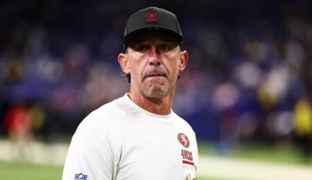 49ers’ Kyle Shanahan Makes Brief Appearance At Training Camp After Car Crash