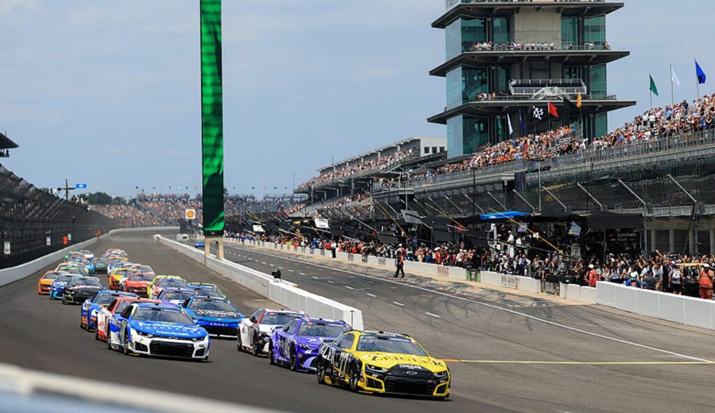 NASCAR Implementing New Stage-Break Procedure Ahead Of Iowa Speedway Races