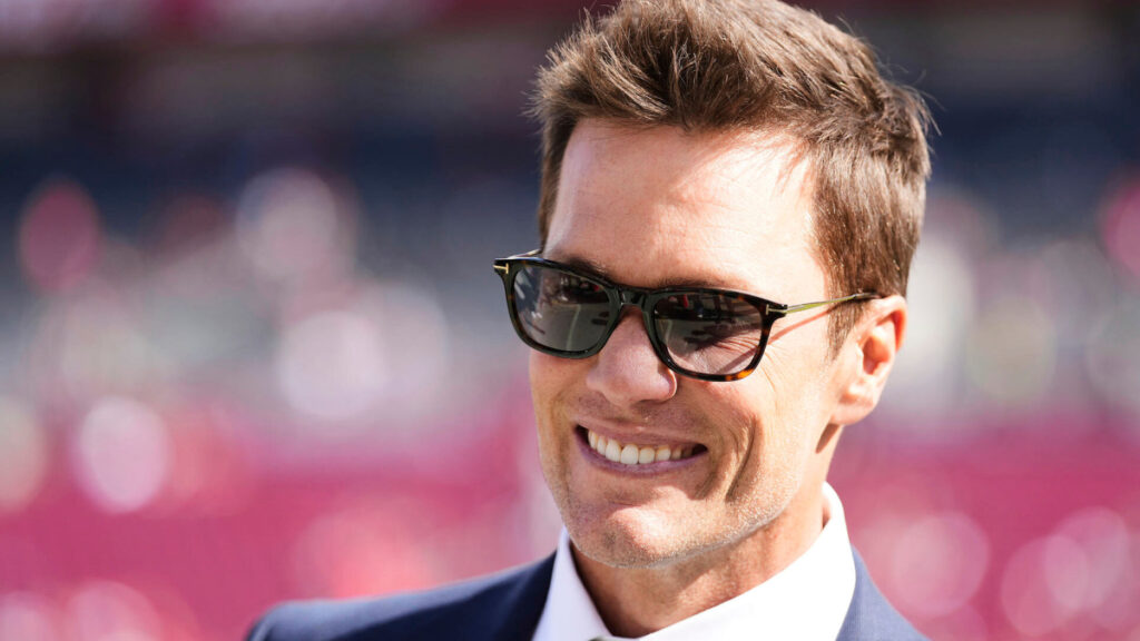 Tom Brady’s book details ‘global storm’ that was Bridget Moynahan’s pregnancy while he was already dating Gisele Bundchen