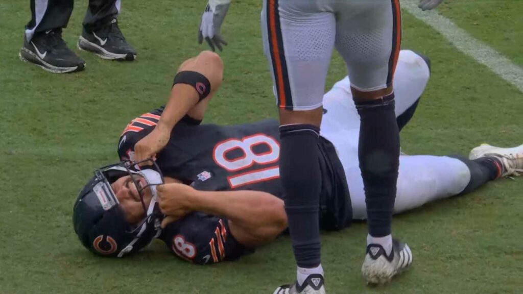 Bears QB Caleb Williams Exits With Hamstring Injury Against Vikings