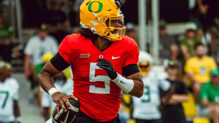 Silver Lining: Oregon’s Dante Moore diagnosed with concussion, avoids long-term injury after scary hit