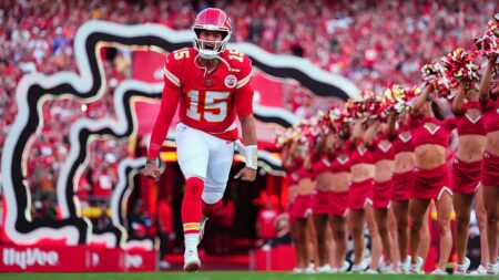 2026 NFL Comeback Player of Year Odds: Mahomes Favored; Donald In The Mix